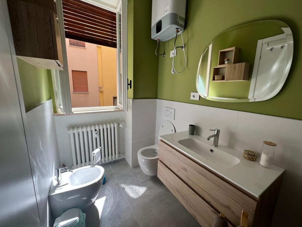 B&B Violetta Di Парма Екстериор снимка